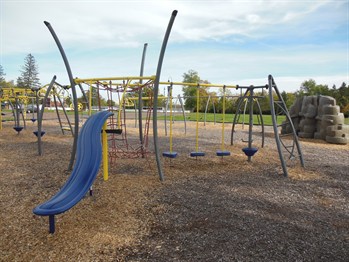 Morganpark2012playground3 349X262