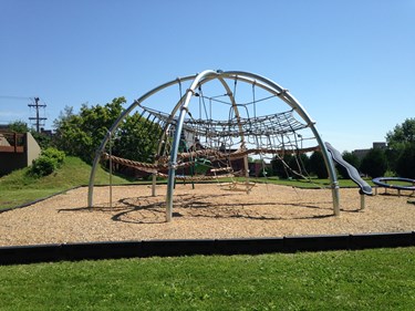 Centralhillsidepark2016playground