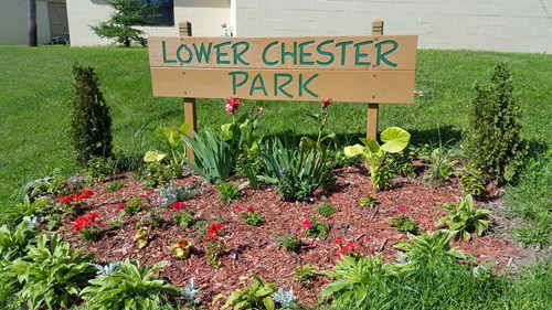 Lowerchestersign